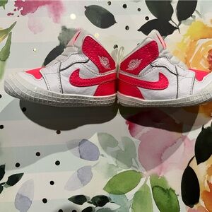 Baby Girl Jordan Crib Shoe